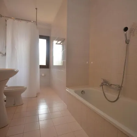 펜션 Villaggio Dei Fiori 비비오네